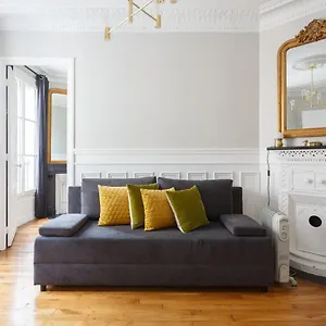2-bedroom-apartment-hip-central-montmartre-opera.fr-paris.fr/