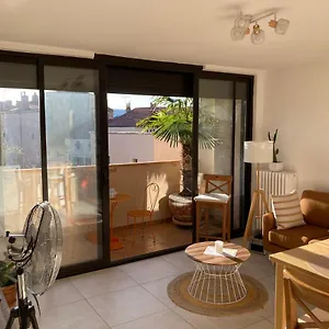 lappartement-du-bonheur.hotels-rhonealpes.com/